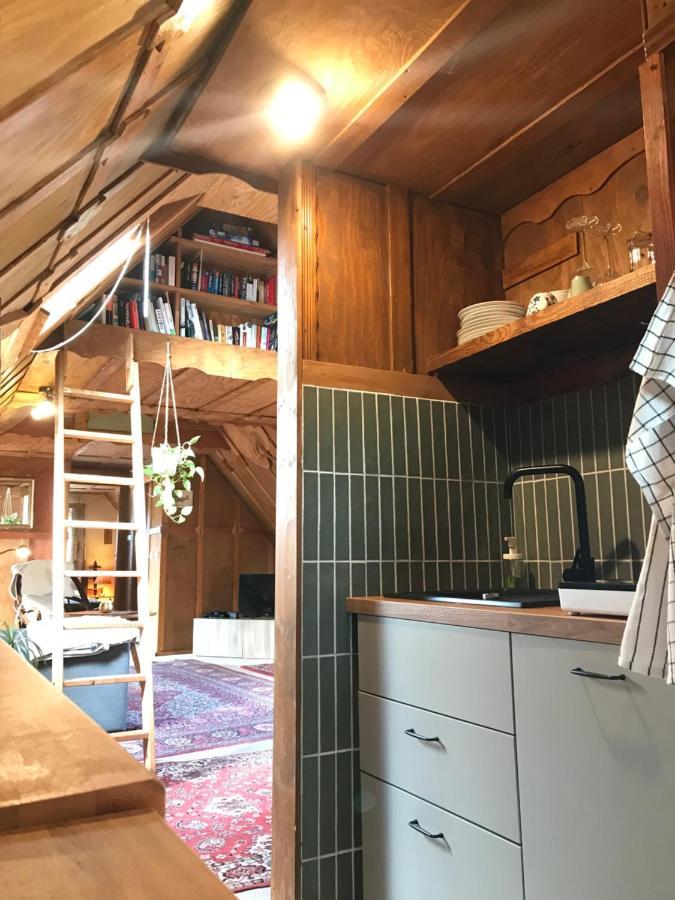 With 3 Apartments, Just Outside Berlin, Near To Tesla Apartment
