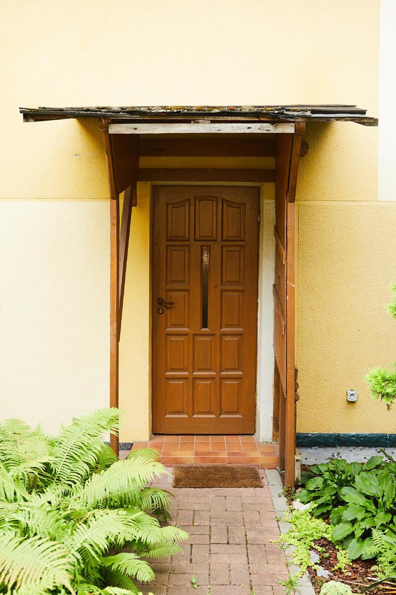With 3 Apartments, Just Outside Berlin, Near To Tesla Apartment Burig