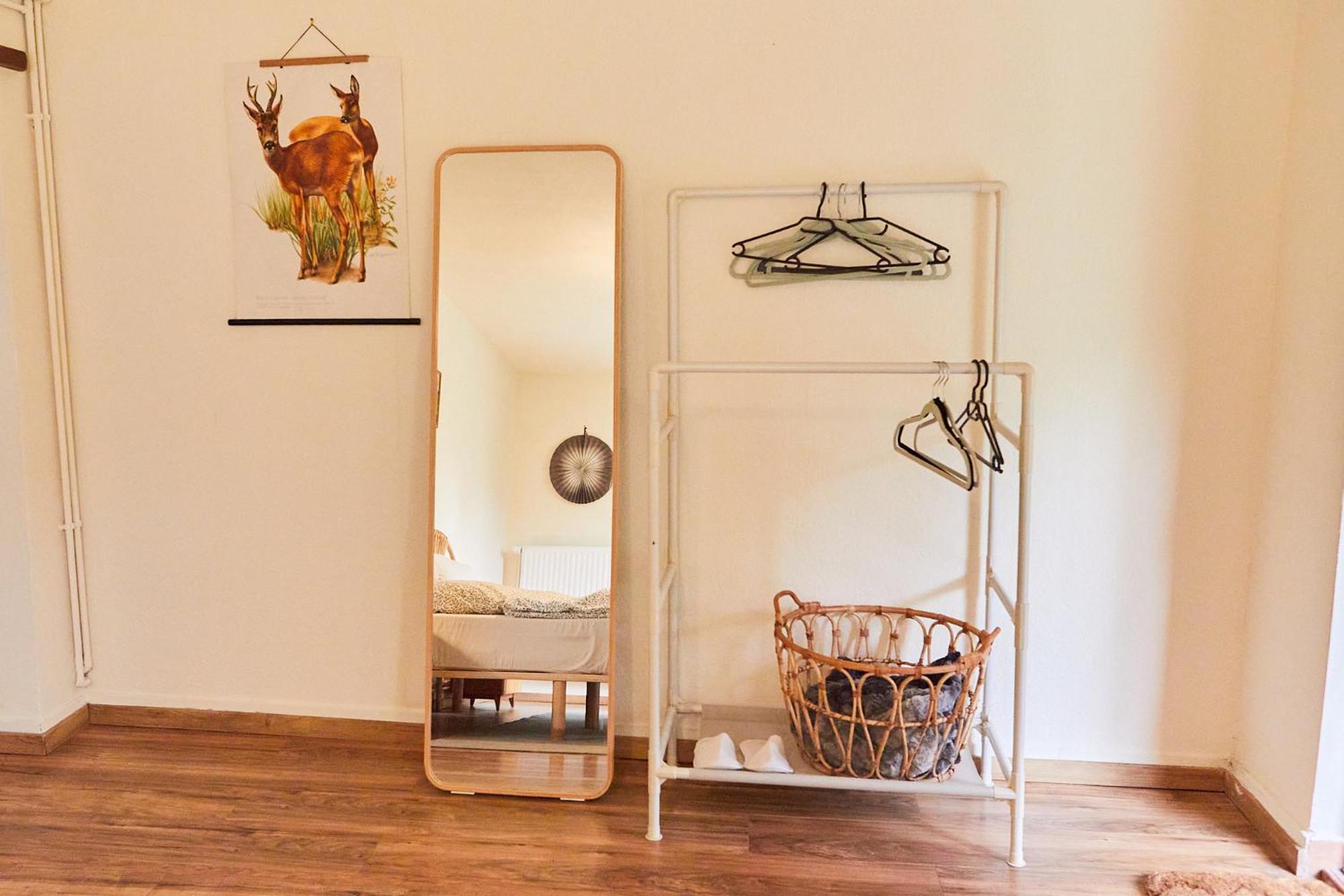 With 3 Apartments, Just Outside Berlin, Near To Tesla Apartment Burig