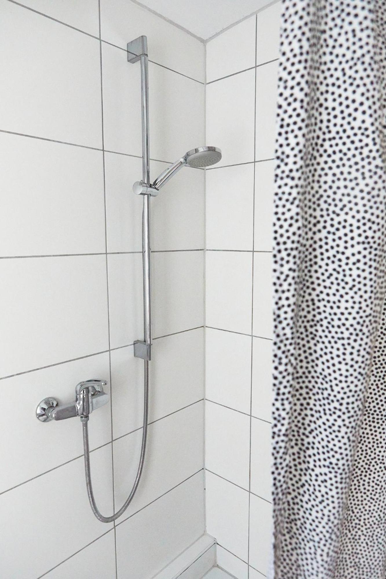 Apartment With 3 Apartments, Just Outside Berlin, Near To Tesla Burig